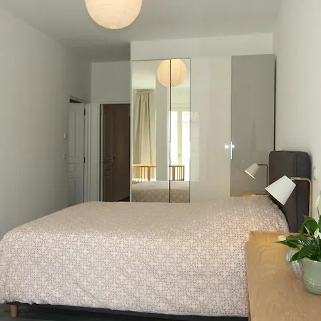 Spacious In Old Town דירה אנטיב