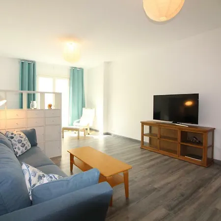 Spacious In Old Town Lejlighed